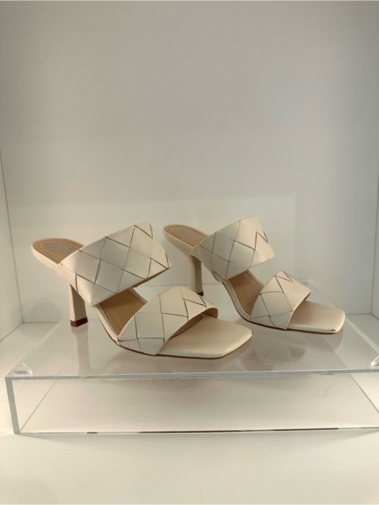 Vince Camuto Shoes - Vince Camuto Candiala Sandal Heels Womens Bone Napa Beige Leather. Size 7M